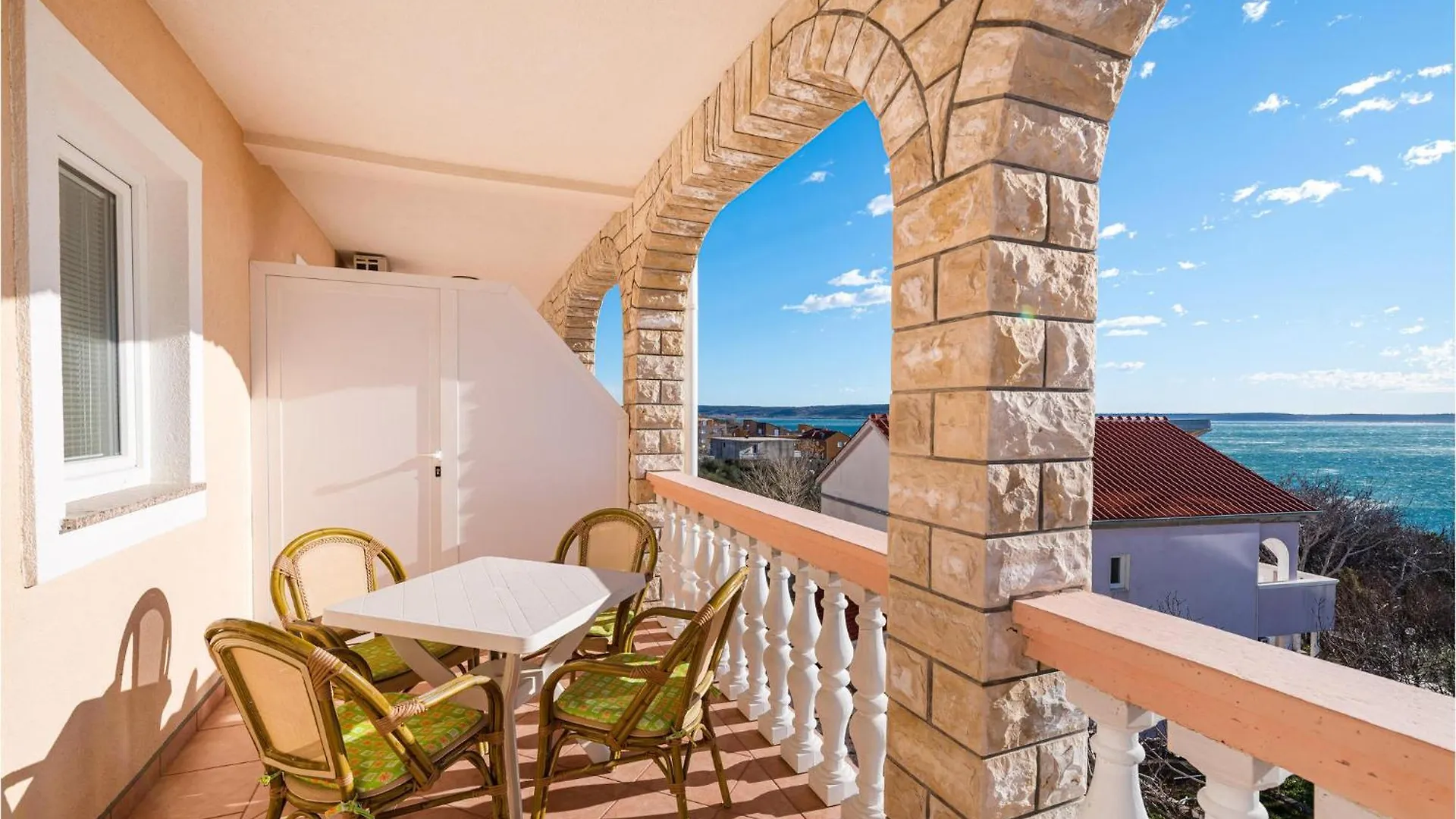 Gorgeous Apartment In Rtina With Wifi 0*,  Croatia
