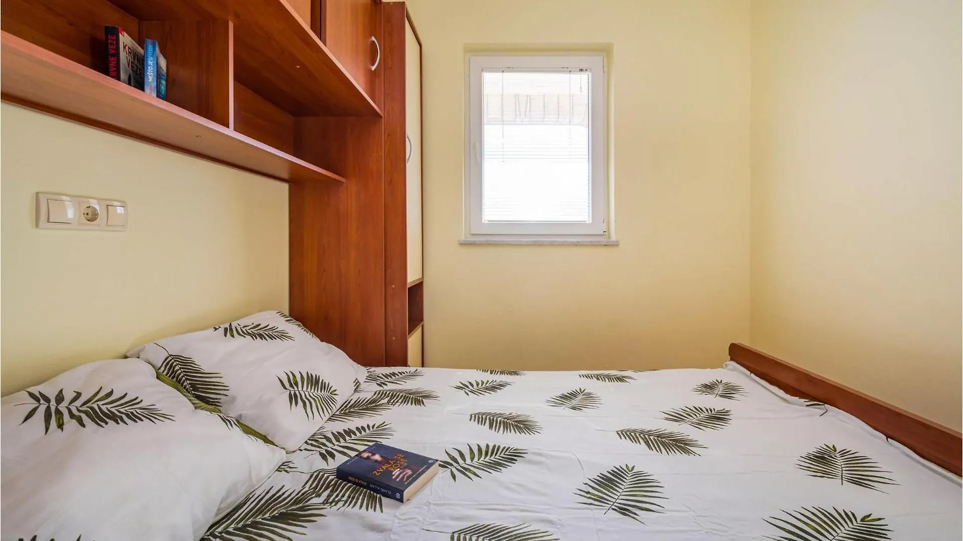 Gorgeous Apartment In Rtina With Wifi